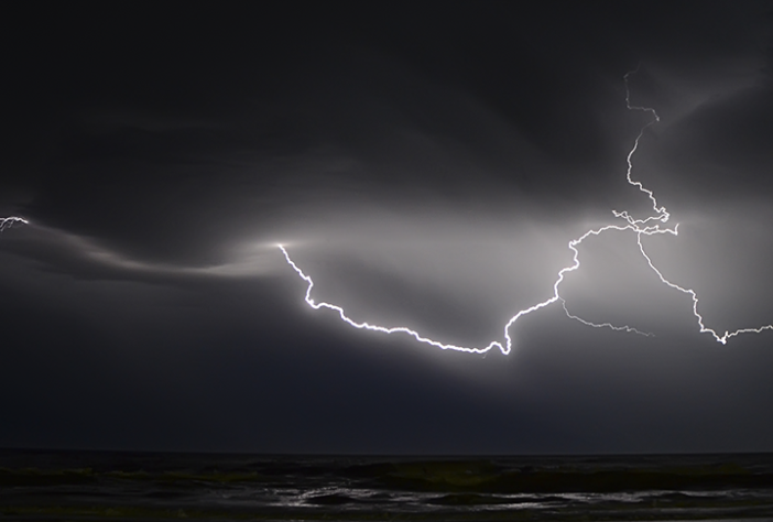 Tempestade raios - AbelEscobar/Pixabay