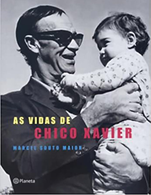 Allan Kardec e Chico Xavier já inspiraram livros e filmes.  Em 1994, o jornalista Marcel Souto Maior lançou 
