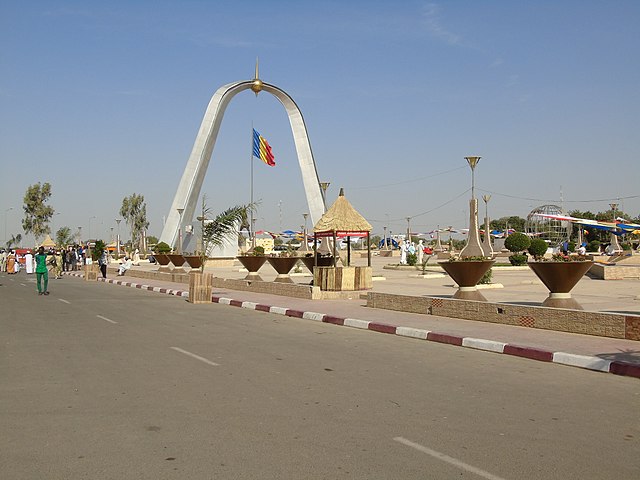 Chade (Centro-Norte da África) - 19 pontos - Capital: Jamena. População: 14,1 milhões  