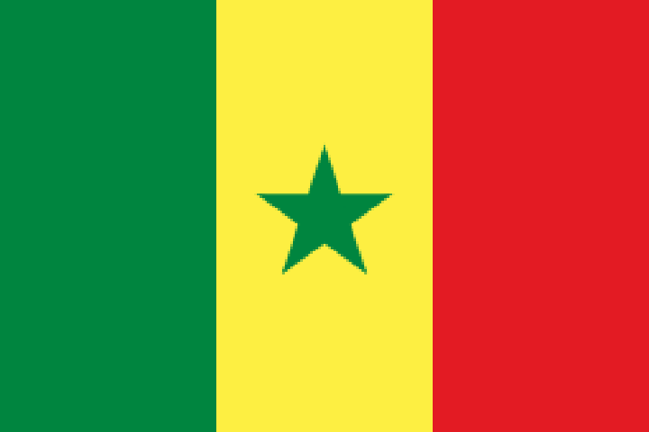 Senegal: Intitulado "Le Lion rugit" ("O Leão ruge"), foi composto por Léopold Sédar Senghor, o primeiro presidente do Senegal, e transformado em música por Hubert Gërard em 1960, ano em que o país se tornou independente da França.