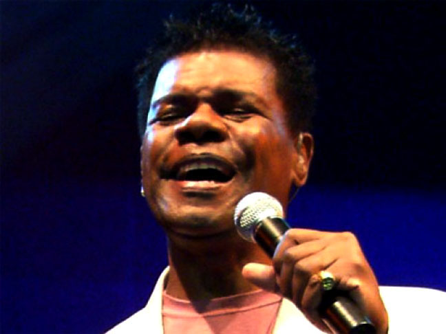 Um ano depois, os organizadores do evento apostaram em um verdadeiro festival da virada. Foi uma semana inteira de atrações musicais. O Rio de Janeiro reuniu artistas como Jorge Ben Jor, Ivan Lins, Tim Maia, Paulinho da Viola e Emílio Santiago.-Arvato - Brasil Music - Flickr