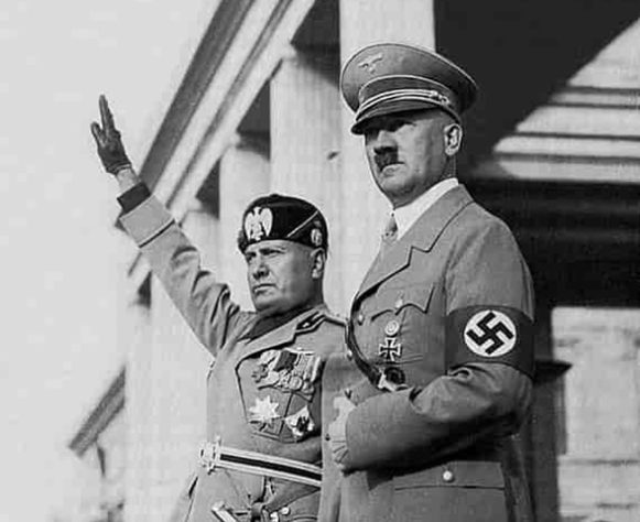 Adolf Hitler e Benito Mussolini