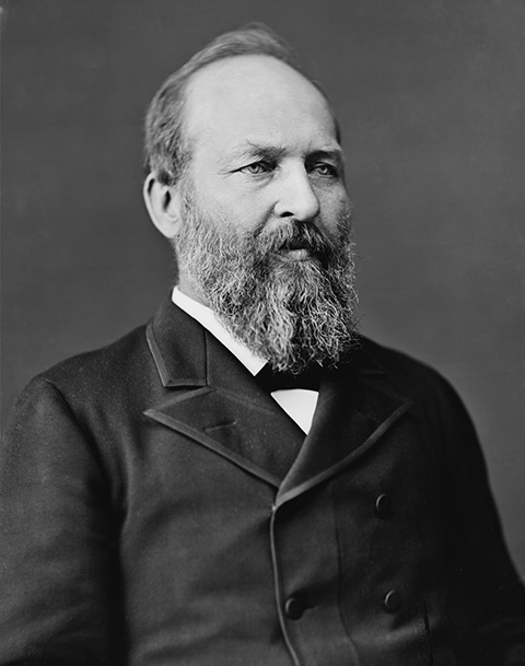 James A. Gardfield - Morreu em 19 de setembro de 1881, aos 49 anos, por complicações após ser baleado por um advogado que queria ser funcionário público. Seu assassino, Charles J.Guiteau, foi executado como pena pelo crime. 