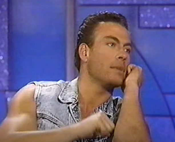 Jean-Claude Van Damme - Muita gente não sabe, mas o ator belga praticou ballet por cinco anos. Após esse contato com a dança, disse a frase: " Caso você consiga sobreviver a um treino de ballet, sobreviverá a um treino de qualquer outro esporte".