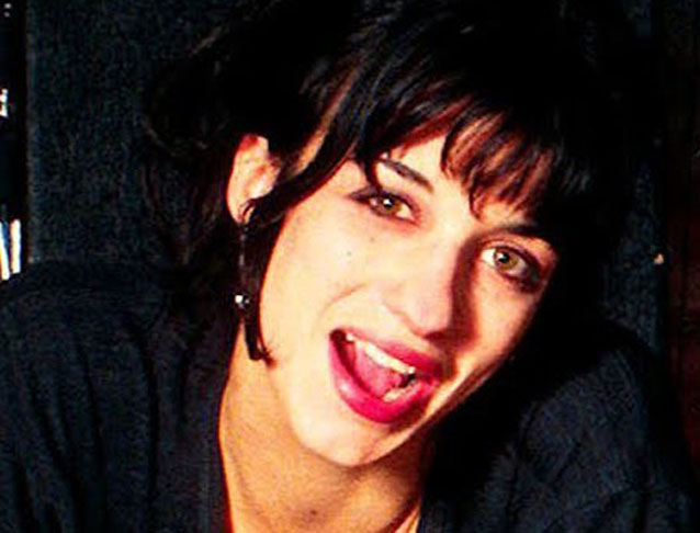 Kristen Pfaff - Baixista americana da banda Hole (de Courtney Love, mulher de Kurt Cobain) - Morreu em 16/6/1994 - Overdose de heroína.