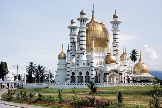 Unindo fé, arquitetura e arte, belas mesquitas se tornam atrações turísticas pelo mundo