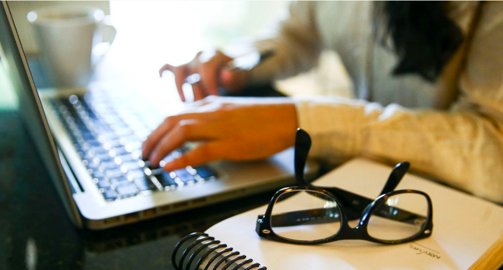 O Procon de São Paulo notificou o McDonald's a esclarecer sobre o preparo do hambúrguer e os motivos da falta da carne anunciada na publicidade.