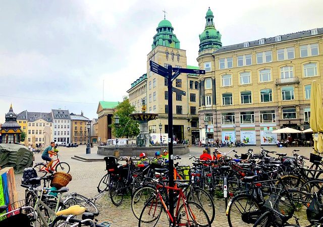 Seguradora divulga top 10 das cidades mais ‘bike-friendly’ do mundo