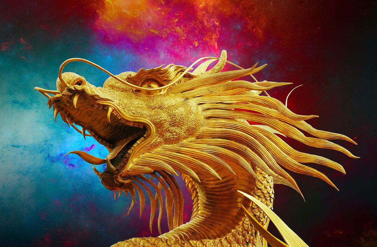 Em 2024 (ano 4723 para os chineses), o Dragão dominou o calendário a partir de 10 de fevereiro.  Na China, o Dragão é o guardião da riqueza e do poder. Um símbolo de prosperidade, mas que também indica extravagância e mania de grandiosidade. 