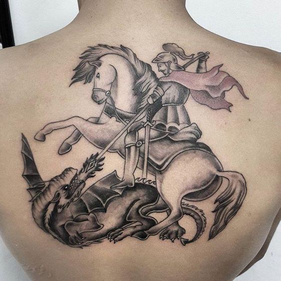São Jorge também é um dos mais cotados para tatuagens. 