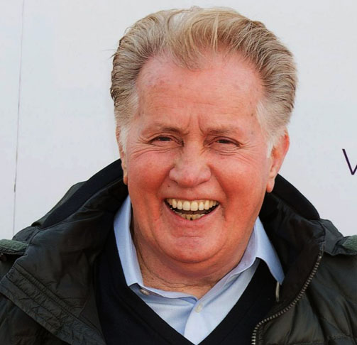 <p>Martin Sheen – Nascido em Dayton em 3/8/1940 como Ramón Estévez, é filho de um imigrante espanhol natural da Galícia. Suas raízes galegas influenciaram diretamente seu nome de batismo e sua identidade familiar.</p>
