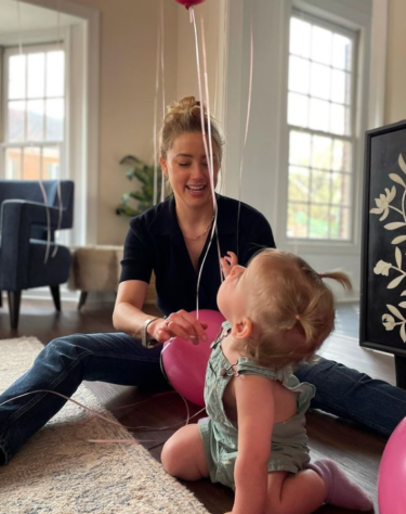 Amber Heard e filha
