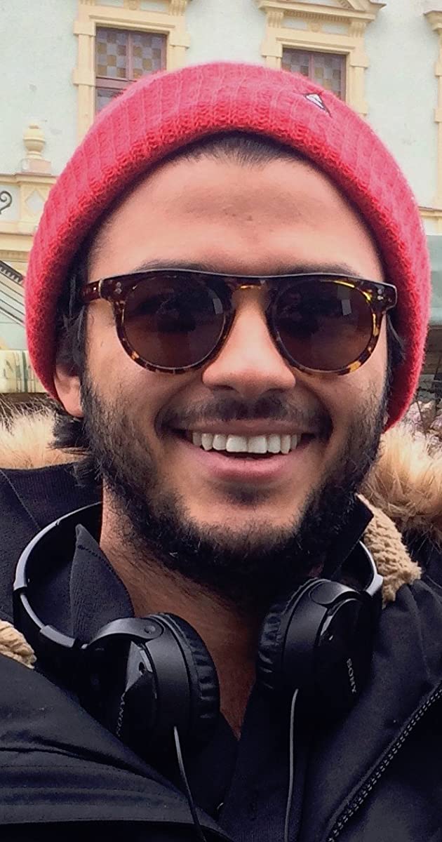 <p>Felipe Torres Urso – Hondurenho – Interpreta um turista.  </p>
