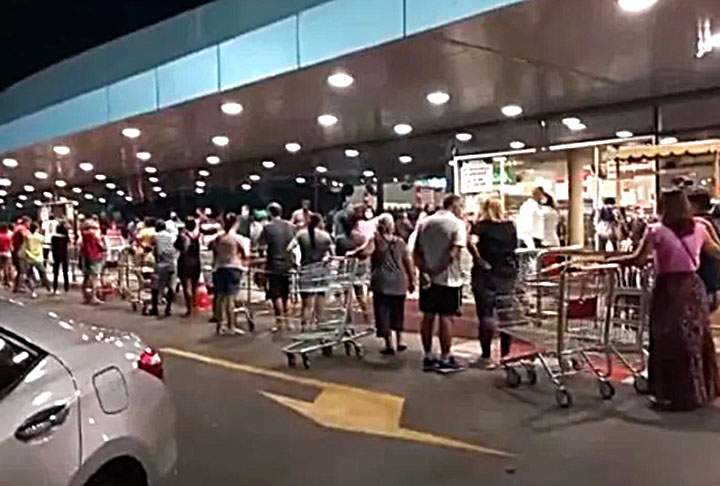 Evite os dias (início do mês) e os horários de maior movimento nos supermercados.-Reprodução de vídeo copiada do site tribunaonline.com.br