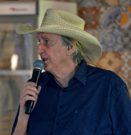 O cantor paulista Sérgio Reis, um dos maiores no gênero sertanejo, passou mal durante um show na cidade de Três Marias, em Minas Gerais. O cantor 