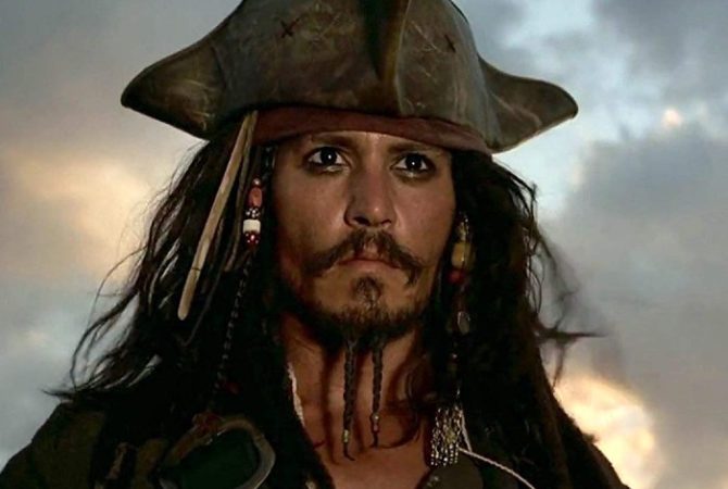 Produtor de “Piratas do Caribe” admite retorno de Johnny Depp!