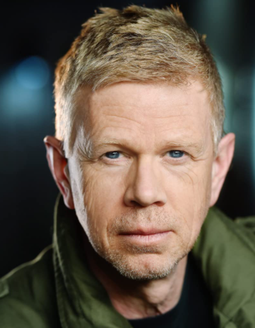 <p>Thomas Morris – Austríaco – Interpreta um guarda suíço. </p>
