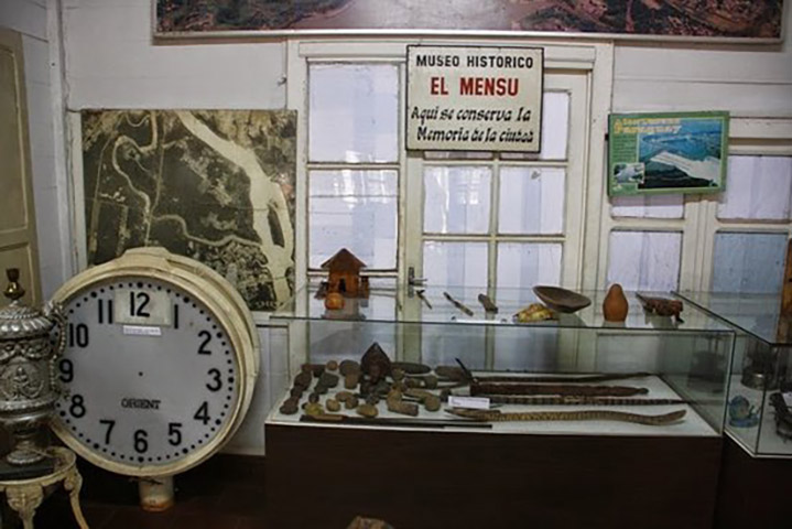 Mas a cidade tambÃ©m tem museus interessantes, como o Planeta 3D, com obras de arte em terceira dimensÃ£o; e o El MensÃº (foto), que reÃºne coleÃ§Ãµes de fotos, equipamentos e ferramentas da Ã©poca da fundaÃ§Ã£o. Outra atraÃ§Ã£o Ã© o Lago da RepÃºblica, com anfiteatro ao ar livre. 
