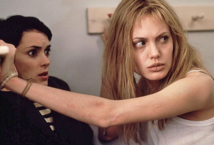 Angelina Jolie é igualmente famosa. Vencedora de um Oscar de Melhor Atriz Coadjuvante por 
