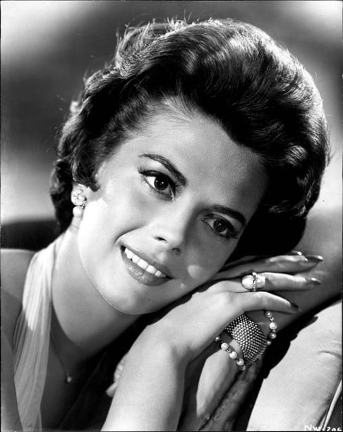 Natalie cresceu com o reconhecimento pelo talento, mas sempre elogiada também pela beleza. Antes dos 25 anos, Natalie já havia concorrido 3 vezes ao Oscar.