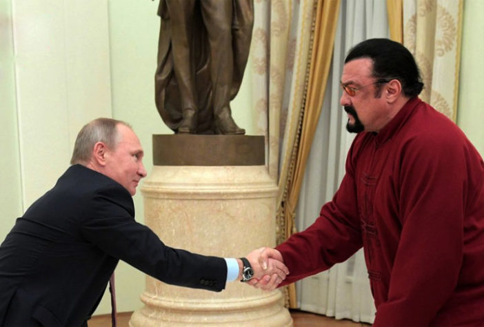 Steven Seagal e Vladimir Putin - Reprodução/X @gpavoni
