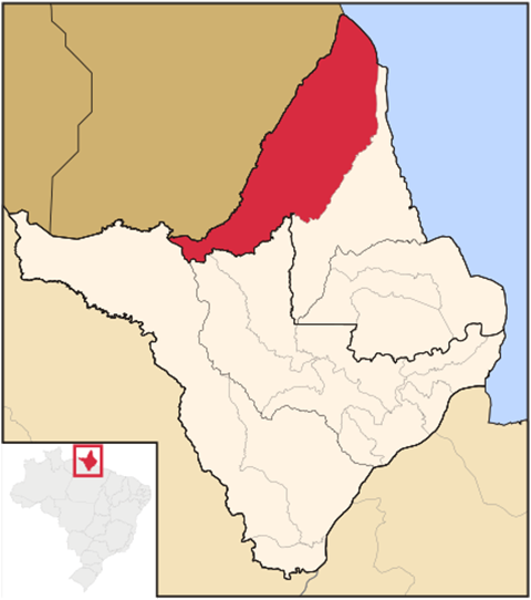 Oiapoque é a cidade mais setentrional (ao norte) do Brasil, distante 6.350 km da cidade de Chuí, no extremo sul. Faz fronteira com a Guiana Francesa. É bem grande (22,6 mil km²) em tem 29 mil habitantes. - Darlan P. de Campos wikimedia commons 