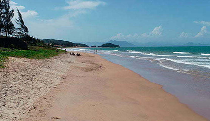 A Praia da Marina é bem avaliada pelos turistas que visitam Búzios. Nos sites de viagem, eles costumam se referir ao local como uma praia 