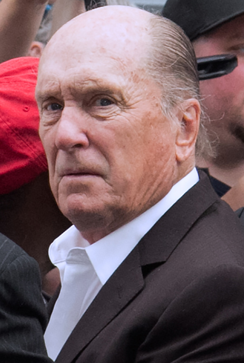 Robert Duvall - Nasceu em 5/1/1931 na CalifÃ³rnia (EUA). Seu Ãºltimo trabalho em cinema foi no filme "O Juiz" (2014), no papel de protagonista, o juiz Joseph Palmer. 