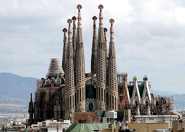 Principal cidade da Catalunha é uma joia da arquitetura