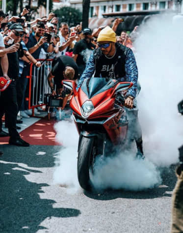 Famosos apaixonados por motos