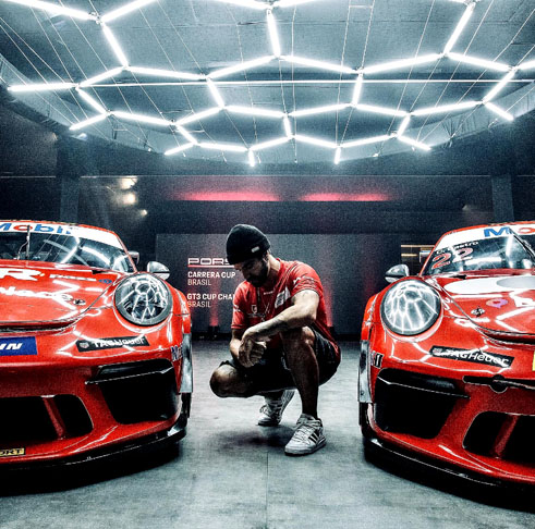 De acordo com ele, conciliar gravações e treinos é impossível, pois “não dá para fazer tudo com excelência” ao mesmo tempo.