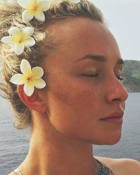 Em 2022, comentou sobre a guarda da filha: “Quero dizer, foi a pior coisa assinar aqueles papéis; a coisa mais dolorosa que já tive que fazer na minha vida.”
