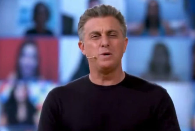 Aniversário de Luciano Huck em sua casa impõe regra curiosa a convidados