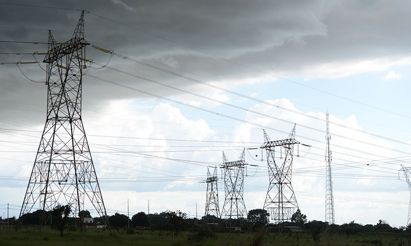 Esses centros demandam muito mais energia elétrica e sistemas de resfriamento eficientes, devido à alta performance das máquinas utilizadas.
-- Fábio Rodrigues Pozzebom Agência Brasil
