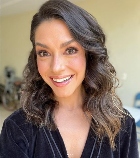  Thaís Fersoza - A atriz carioca, nascida em 13/4/1984, casada com o cantor Michel Teló, se chama Thaís Cristina Soares dos Santos Teló. Ela criou um sobrenome artístico com Fer (de Fernandes, da mãe), So (de Soares, dela mesma) e Sa (de Santos, do pai). Para ficar mais sonoro, trocou 