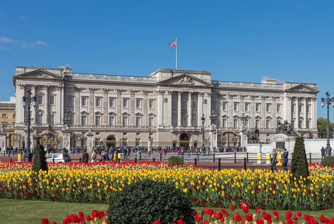 Celebridades de prestígio que receberam título de Sir, honraria da Coroa Britânica