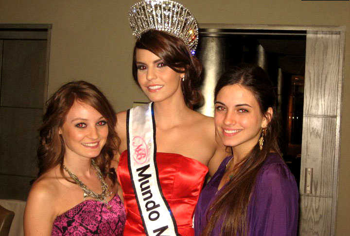 Cynthia de la Vega (2011) - A Miss México perdeu a coroa e a chance de ir ao Miss Universo por "falta de dedicação e disciplina". Mas todos sabiam que o motivo real era o peso:  2,7 kg acima do permitido.
