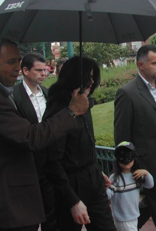 Michael Jackson e seu filho Blanket 