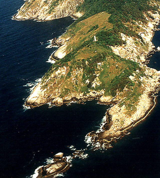 Uma equipe de cientistas do Brasil e do Reino Unido descobriu que uma formação vulcânica no fundo do mar, próxima da costa brasileira, já foi uma ilha do tamanho da Islândia.  -  (crédito: Prefeitura Municipal de Itanhaém)