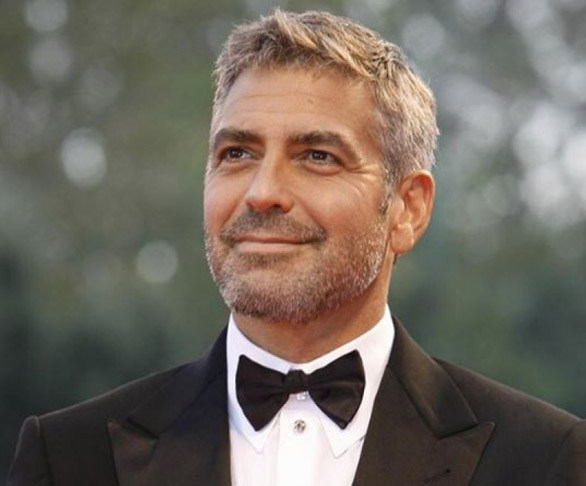 George Clooney venceu quatro Globos de Ouro e dois Oscars. O primeiro foi de melhor ator coadjuvante, em "Syriana" (2006). O segundo foi como produtor de "Argo" (2012).