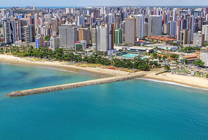 Ceará: 14,7 anos. População do estado:  8,8 milhões de habitantes-Governo Federal Brasileiro - Wikimédia Commons