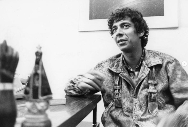 Sua carreira musical ganhou impulso quando o bloco carnavalesco Cacique de Ramos se tornou ambiente de criação para ele nos anos 1970. 
-Instagram @zecapagodinho foto de Carlos Leite