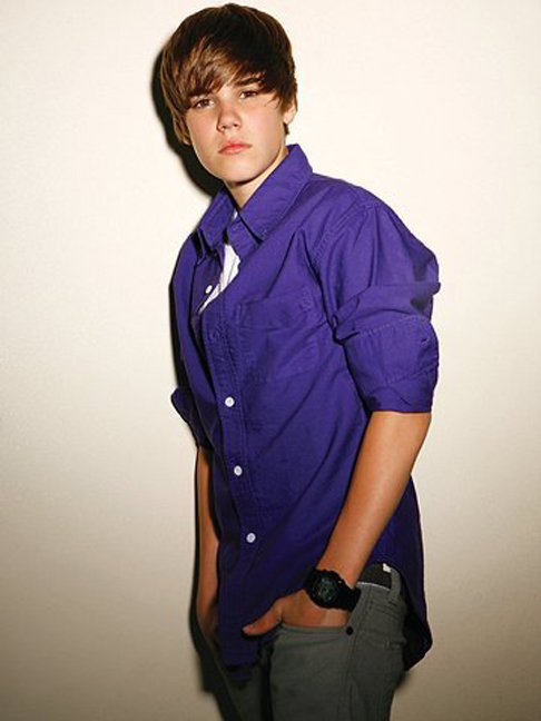 Em 2010, Bieber lançou seu primeiro álbum completo, 