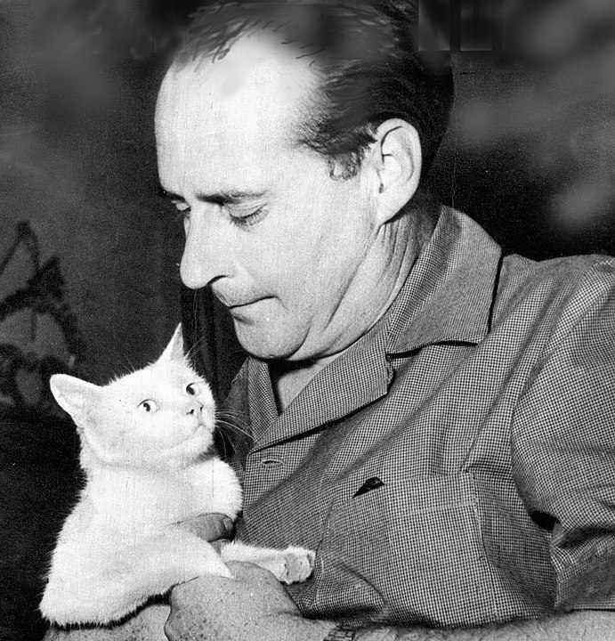 Já Roberto Rossellini, pai de Isabella Rossellini, foi um dos mais importantes cineastas italianos, um dos principais nomes do neo-realismo. 
