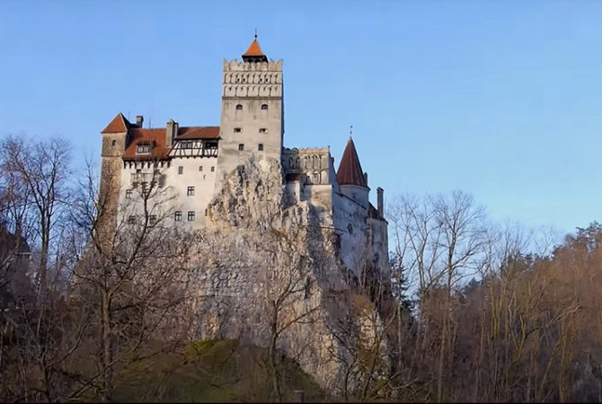 Castelo de Bran: Drácula ‘vive’ no imaginário dos turistas na Romênia