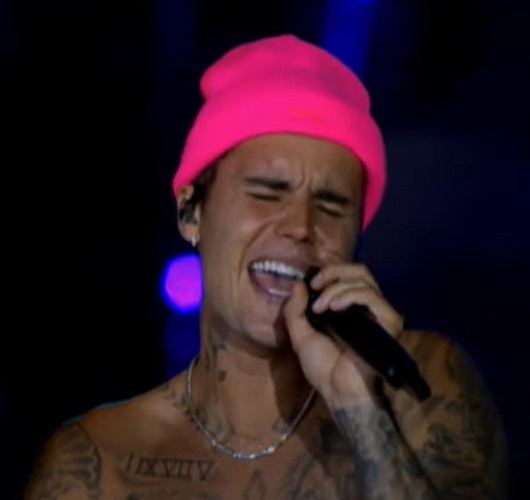 Depois do show, Bieber anunciou nova pausa e cancelou apresentações em outras cidades do Brasil. "Eu me apresentei no Rock in Rio e dei tudo de mim. Ao sair do palco, a exaustão tomou conta de mim e percebi que preciso priorizar minha saúde ", escreveu.