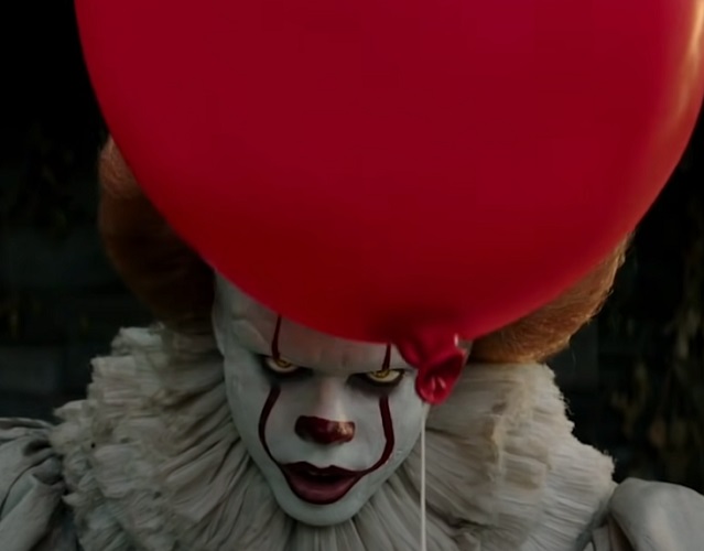It, A Coisa (1986) - A pequena cidade de Derry é o palco desta horripilante história que tem um palhaço como centro dos mistérios que o "Clube dos Perdedores" tenta resolver. 