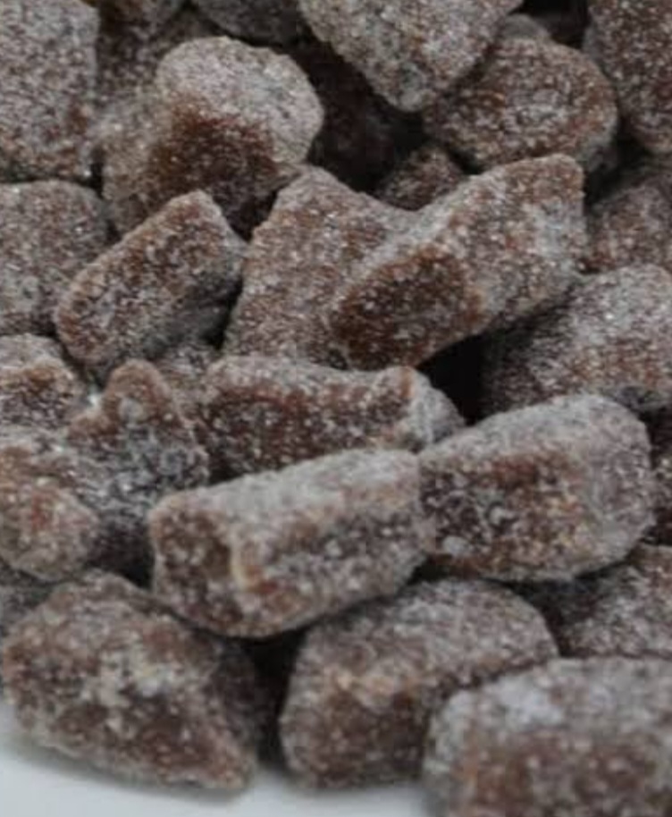 Mariola - Doce tradicional brasileiro. É feito com banana, caju ou goiaba seca. Tem vários formatos e pode levar açúcar por fora ou não. Há também as versões diet. Mas a garotada quer mesmo é com açúcar.  - Divulgação Shopee