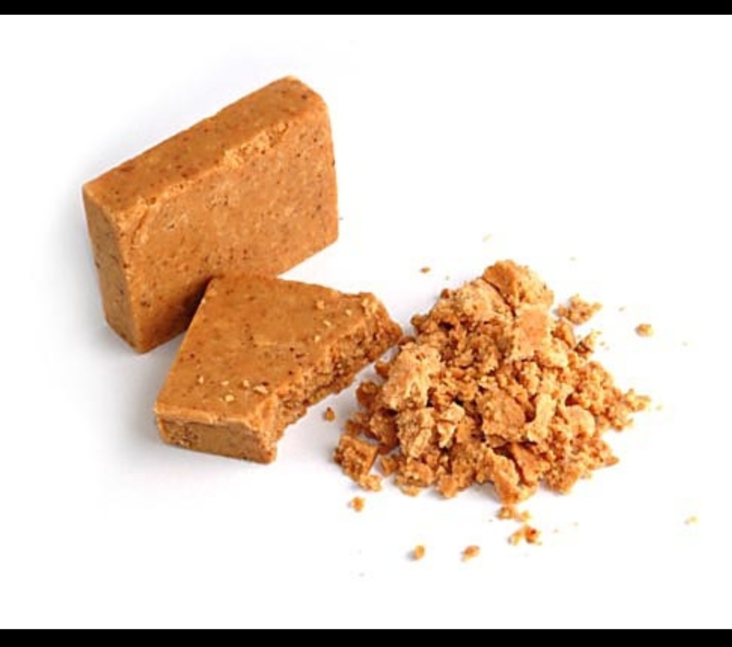 Paçoca - Doce feito de amendoim moído, açúcar e sal. Algumas receitas adicionam farinha de milho, de aveia ou de mandioca. É típica da culinária caipira brasileira. - Leonardo Leguas Carvalho wikimedia commons 
