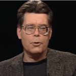 Curiosidade número 7: paixão de Stephen King - Um fã que também tem orgulho de destacar seu amor pela banda é o renomado escritor Stephen King.